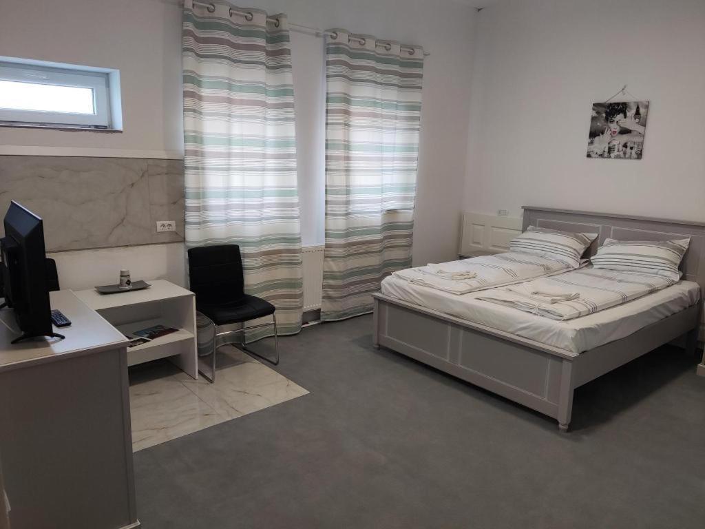 Hunedoara Sport Confort Hotel Zewnętrze zdjęcie